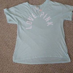 😍🙌🔥NWT!!VS PINK v-neck